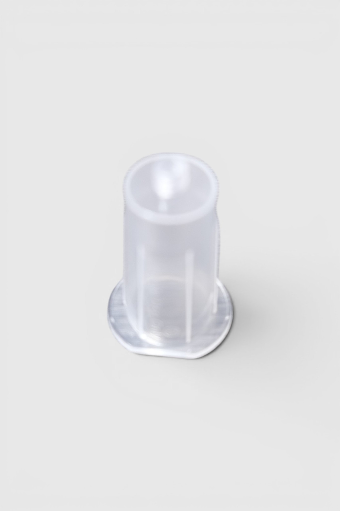 Holder (2)